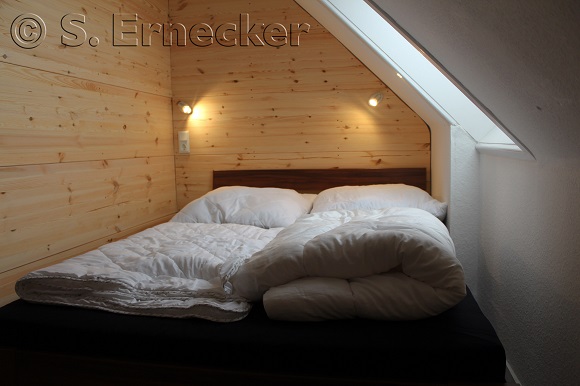 Schlafzimmer OG Doppelbett 1,40x2m